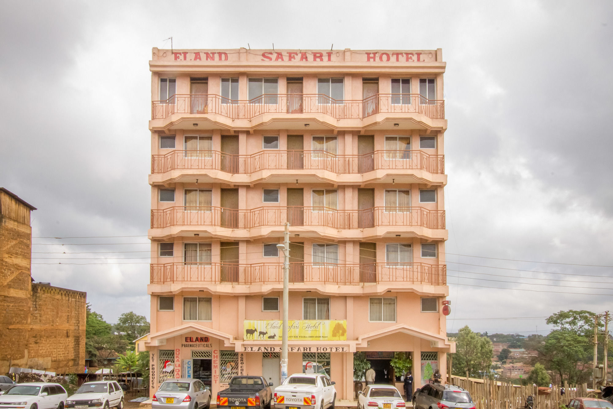 Eland Safari Hotel เนย์รี ภายนอก รูปภาพ